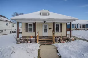 1104 Cora St, Joliet, IL 60435 - Photo 1