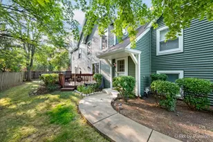 2783 Wayfaring Ln, Lisle, IL 60532 - Photo 1