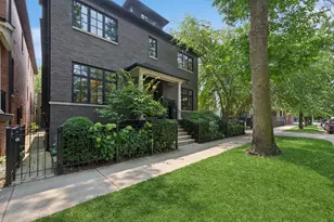 2039 W Berteau Ave, Chicago, IL 60618 - Photo 1