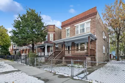 825 N Leclaire Avenue, Chicago, IL 60651 - Photo 1
