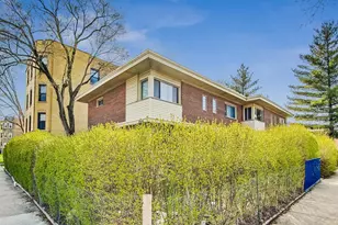 8944 Skokie Blvd, Skokie, IL 60076 - Photo 1