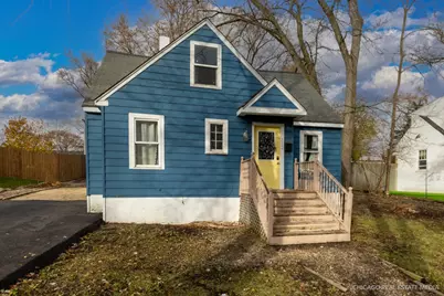 712 N Cedarwood Circle, Round Lake Heights, IL 60073 - Photo 1