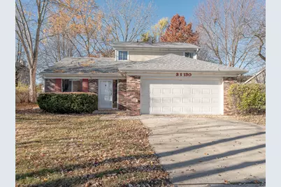 3S130 Bayview Court, Warrenville, IL 60555 - Photo 1