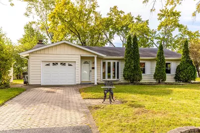 533 Cherry Lane, Glenview, IL 60025 - Photo 1