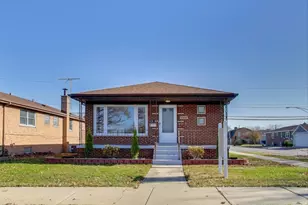 11459 S Ewing Ave, Chicago, IL 60617 - Photo 1