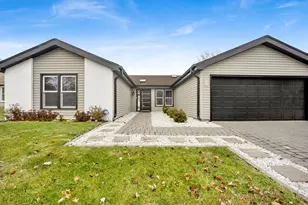 1941 Glenrock Ln, Glendale Heights, IL 60139 - Photo 1