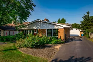 128 S Linden Ave, Elmhurst, IL 60126 - Photo 1