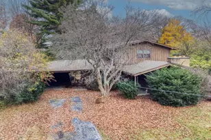 6410 Blackhawk Trail, Indian Head Park, IL 60525 - Photo 1