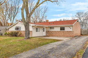 156 Cypress Dr, Bolingbrook, IL 60440 - Photo 1