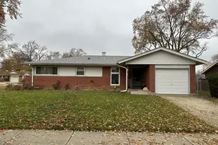 16 Evergreen St, Elk Grove Village, IL 60007 - Photo 1