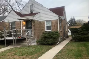 9715 S Dobson Ave, Chicago, IL 60628 - Photo 1