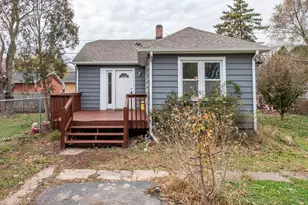 132 Dorchester Ct, Waukegan, IL 60085 - Photo 1