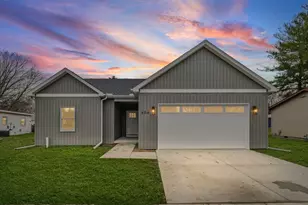 404 E Sherman St, Saint John, IL 61873 - Photo 1