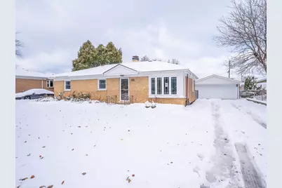 6420 W 85th Place, Burbank, IL 60459 - Photo 1