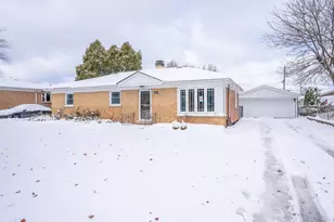 6420 W 85th Pl, Burbank, IL 60459 - Photo 1