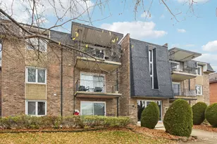 10831 S Keating Ave, Oak Lawn, IL 60453 - Photo 1