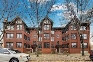 3951 W Waveland Ave, Chicago, IL 60618 - Photo 1