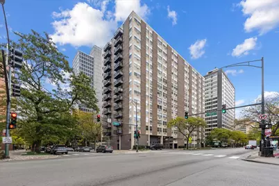 3033 N Sheridan Road #906, Chicago, IL 60657 - Photo 1