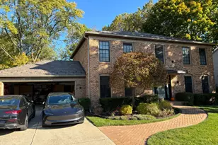 606 Paddock Ln, Libertyville, IL 60048 - Photo 1