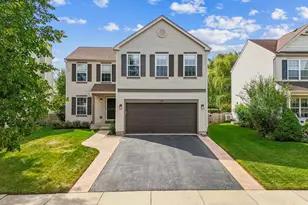 86 E Daisy Ave, Cortland, IL 60112 - Photo 1