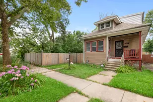12050 S Yale Ave, Chicago, IL 60628 - Photo 1