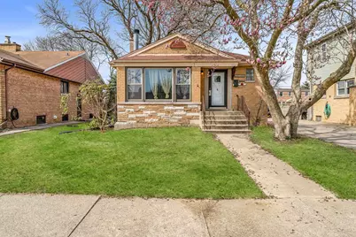 10026 S Spaulding Avenue, Evergreen Park, IL 60805 - Photo 1