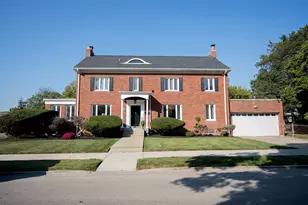 10656 S Oakley Ave, Chicago, IL 60643 - Photo 1