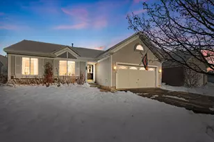 1590 Fairport Dr, Grayslake, IL 60030 - Photo 1