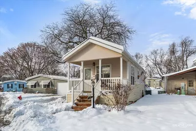 192 Parkwood Road, Elgin, IL 60123 - Photo 1