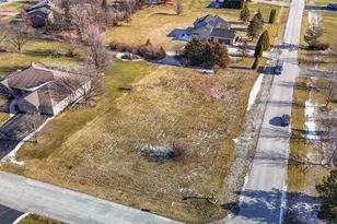 2552 E Royal Ridge Dr, Crete, IL 60417 - Photo 1