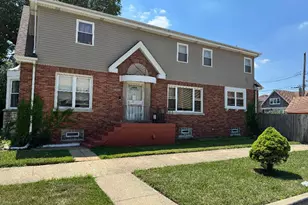 10200 S Rhodes Ave, Chicago, IL 60628 - Photo 1