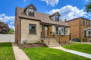 8841 S Utica St, Evergreen Park, IL 60805 - Photo 1