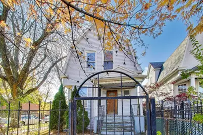 3835 W Montrose Avenue, Chicago, IL 60618 - Photo 1
