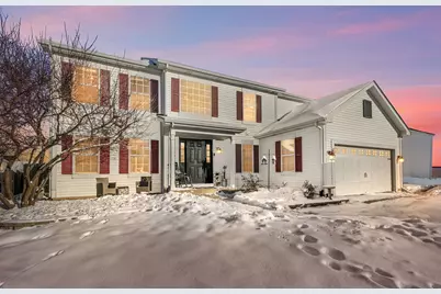 39 W Bluebell Avenue, Cortland, IL 60112 - Photo 1