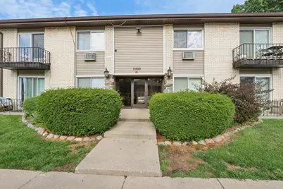 8999 Kennedy Drive #1B, Des Plaines, IL 60016 - Photo 1