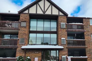 10355 Menard Ave, Oak Lawn, IL 60453 - Photo 1