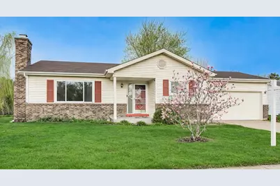 3918 N Galesburg Avenue, Arlington Heights, IL 60004 - Photo 1