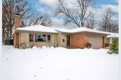 320 Cornell Avenue, Des Plaines, IL 60016 - Photo 1