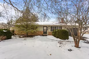 513 N 4th St, Saint John, IL 61873 - Photo 1