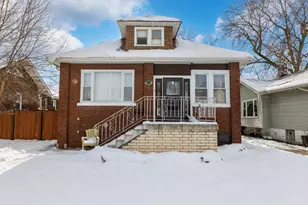 207 156th Pl, Calumet City, IL 60409 - Photo 1