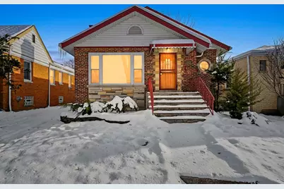 9923 S Claremont Avenue, Chicago, IL 60643 - Photo 1