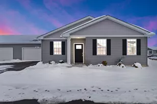 6417 Juniper Dr, Wonder Lake, IL 60097 - Photo 1