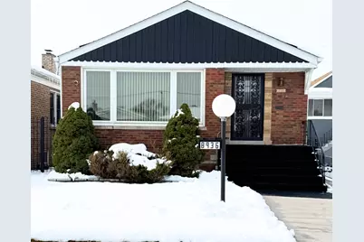 8936 S Oglesby Avenue, Chicago, IL 60617 - Photo 1