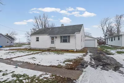 310 E Main Street, Buckley, IL 60918 - Photo 1
