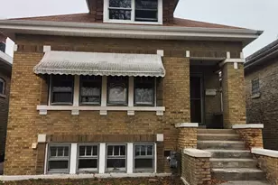 2221 Home Ave, Berwyn, IL 60402 - Photo 1