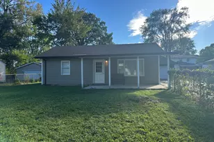 304 Louis Rd, Joliet, IL 60433 - Photo 1