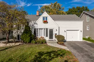 916 Grant St, Downers Grove, IL 60515 - Photo 1