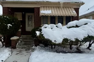 907 S 10th Ave, Maywood, IL 60153 - Photo 1