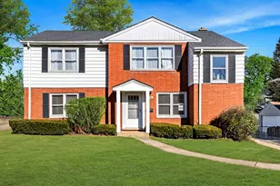 578 Ivy Ct, Lake Forest, IL 60045 - Photo 1