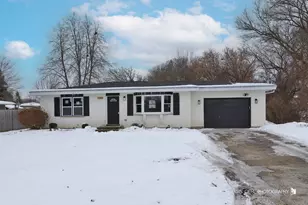 1007 Oeffling Dr, McHenry, IL 60051 - Photo 1